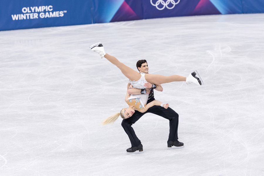 Canadienii Piper Gilles și Paul Poirier pe gheață după o perioadă neagră