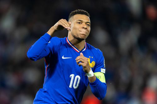 Kylian Mbappe, în tricoul naționalei Franței // FOTO: Imago Images