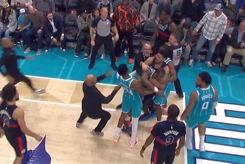 Bătaie generală la duelul din NBA dintre Charlotte Hornets și Detroit Pistons. Foto: X.com