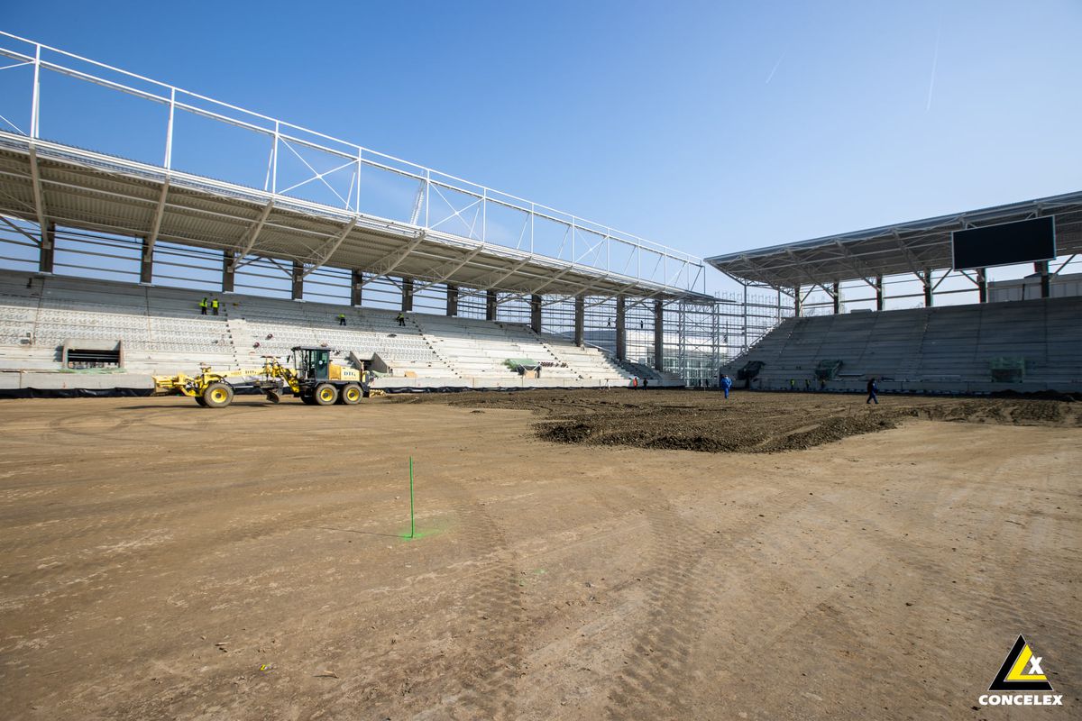 FOTO Noi imagini de la stadionul Rapid! S-au montat primele scaune