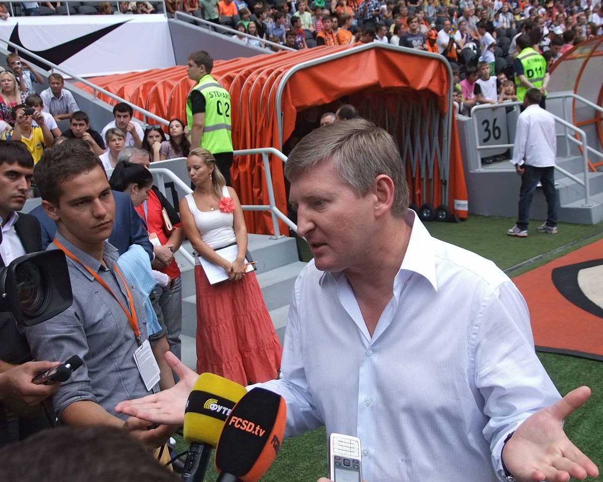 Akhmetov a pierdut 6 miliarde $ de la startul războiului și dă detalii sfâșietoare: „Oamenii topesc zăpada ca să rămână în viață! Toată averea o folosesc în acest război”