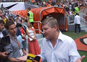 Akhmetov a pierdut 6 miliarde $ de la startul războiului și oferă detalii sfâșietoare: „Oamenii topesc zăpada ca să rămână în viață! Toată averea o folosesc în acest război”