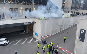 Ciocnire violentă între ultrașii lui Olympique Marseille și cei ai lui FC Basel » Poliția a intervenit cu gaze lacrimogene!