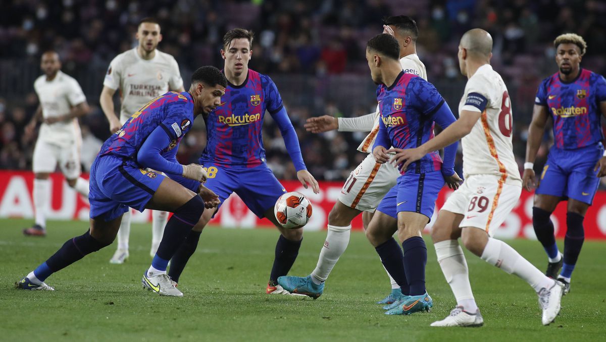 Galatasaray a supraviețuit » Ce moment: Cicâldău vs. Barcelona pe Camp Nou!