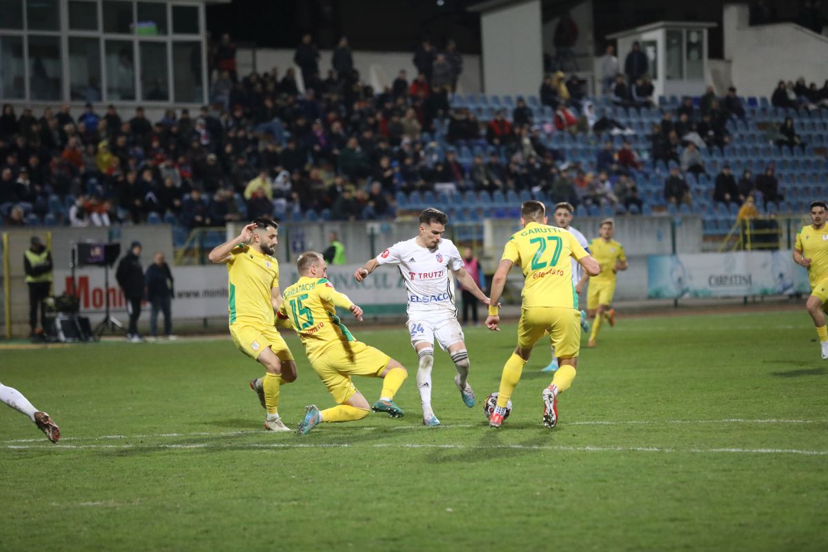 FC Botoșani - CS Mioveni, în ultima etapă a sezonului regular din Liga 1