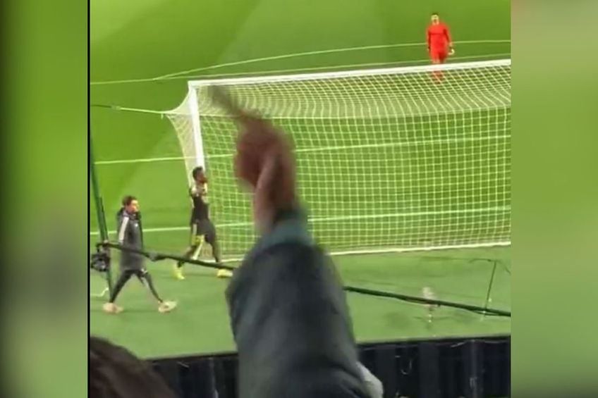 Conducerea clubului Real Valladolid, locul 14 în La Liga, a anunțat, în decursul zilei de joi,suspendarea timp de 3 sezoane și jumătate a abonaților care l-au abuzat verbal pe Vinicius (22 de ani), extrema celor de la Real Madrid.