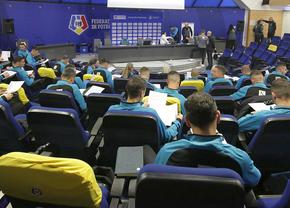 Cutremur în fotbalul românesc » 20 de arbitri sunt anchetați că au jucat la pariuri!