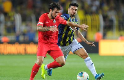 Transfer înainte de începerea play-out-ului: un mijlocaș brazilian vine în Superliga