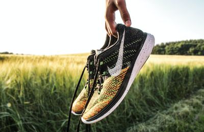 Cum să alegi corect o pereche de adidași pentru alergat