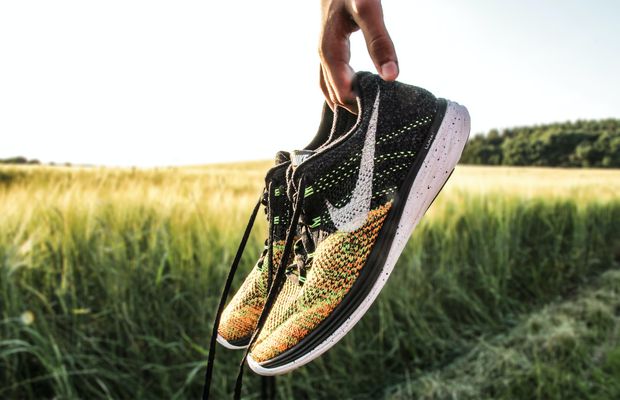 Cum să alegi corect o pereche de adidași pentru alergat