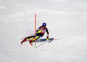 Mikaela Shiffrin s-a impus în slalomul de la Are și a câștigat pentru a opta oară trofeul sezonului în proba sa preferată