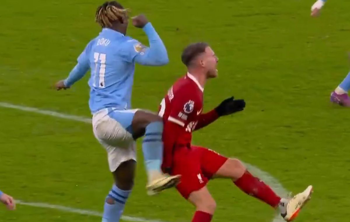 Și VAR-ul englezesc dă rateuri » Eroare mare în prelungiri la Liverpool - City! Verdictul specialistului: „E evident! Iar vor prezenta scuze...”