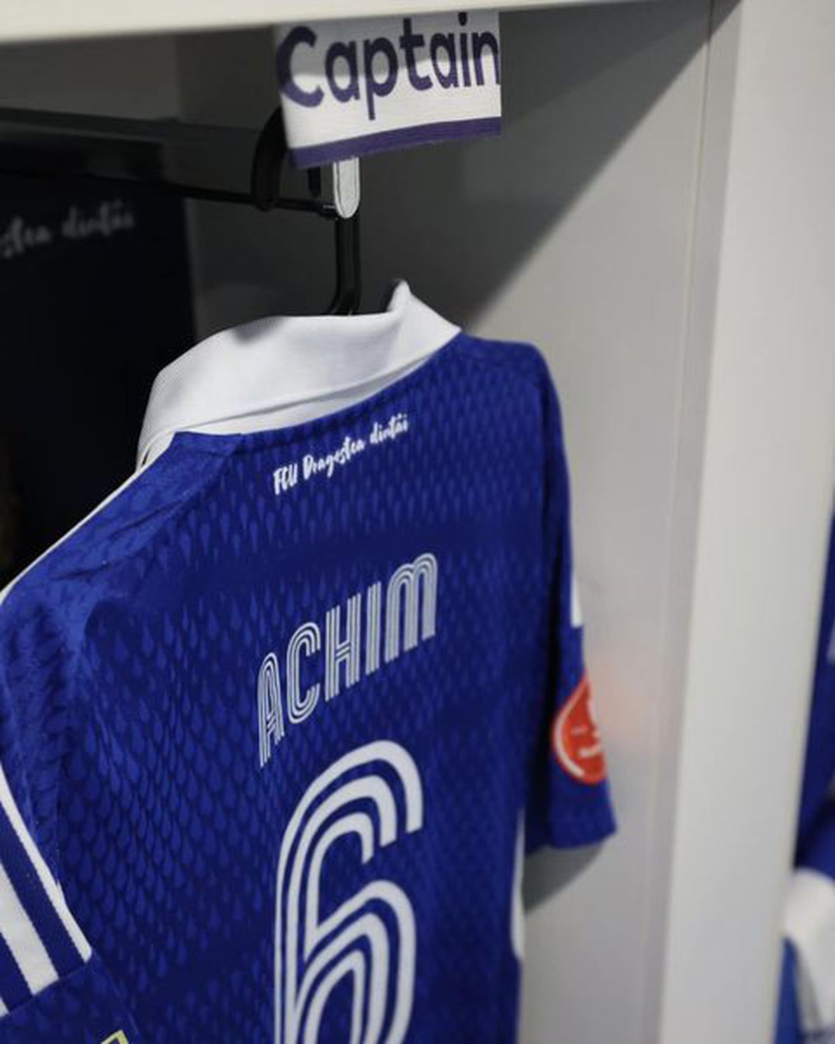 FOTO FCU Craiova joacă în albastru, Universitatea în alb