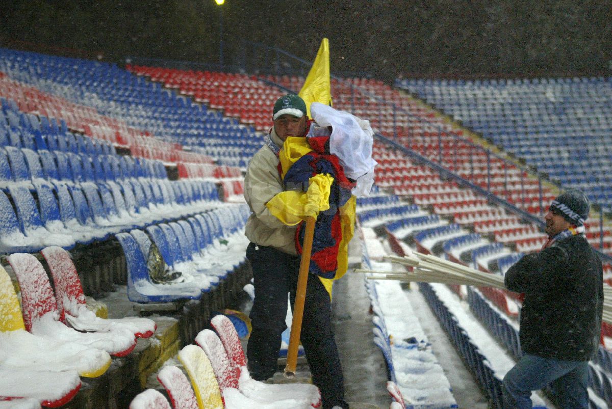 19 ani de la istoricul meci FCSB - Villarreal » Amintirile unei vedete de atunci: „Am ieșit la încălzire, iar în 3 minute s-a făcut zăpada până peste genunchi!”