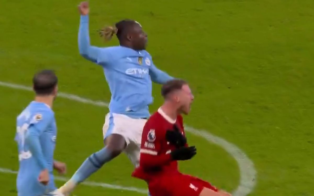 Penalty neacordat pentru Liverpool în meciul cu Manchester City