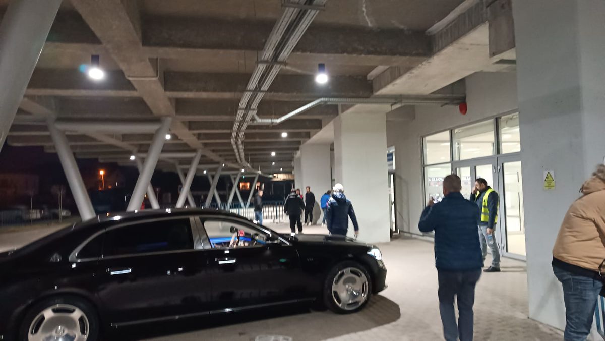 Imagini dinainte de FCU Craiova - Universitatea Craiova