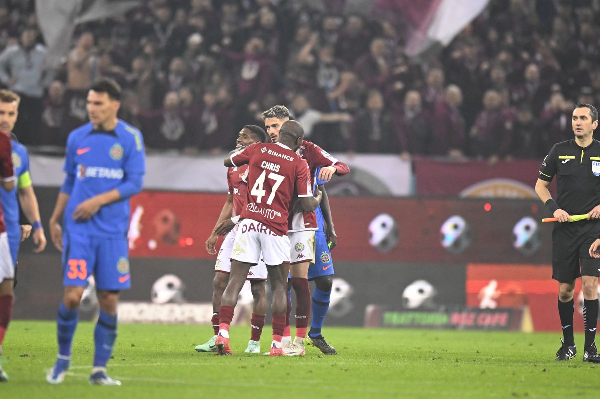 Imagini de la finalul meciului Rapid - FCSB