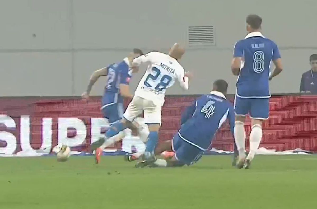 Fază controversată în derby-ul Craiovei: CSU a cerut penalty la Mitriță! De ce nu a intervenit VAR