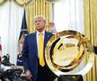 Donald Trump, alături de Infantino și trofeul Cupei Mondiale a Cluburilor/ foto Imago Images