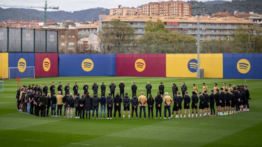 Jucătorii Barcelonei au ținut un minut de reculegere duminică, la antrenament Barcelona, în stare de șoc după moartea medicului! Ce a cerut conducerea clubului la UEFA e fără precedent