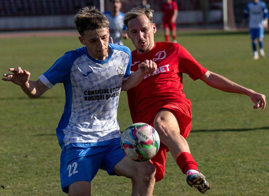 Alin Demici a fost în lotul lui Dinamo în aventura roș-albilor din Liga 2, bifând două meciuri, unul în campionat și unul în Cupă. A fost cedat după promovare Promovare, asociere și derby-uri cu Steaua » Proiectul CS Dinamo, în trei pași simpli: încă un club departamental în Liga 2! Ce urmează