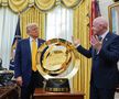 Donald Trump, alături de Infantino și trofeul Cupei Mondiale a Cluburilor/ foto Imago Images