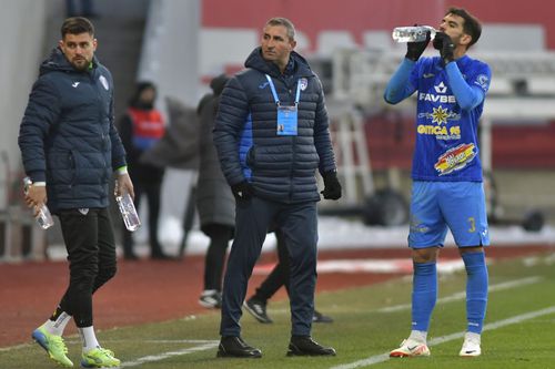 Gheorghe „Bebe” Bărbulescu, în centrul imaginii / FOTO: Facebook @Gloria Buzău