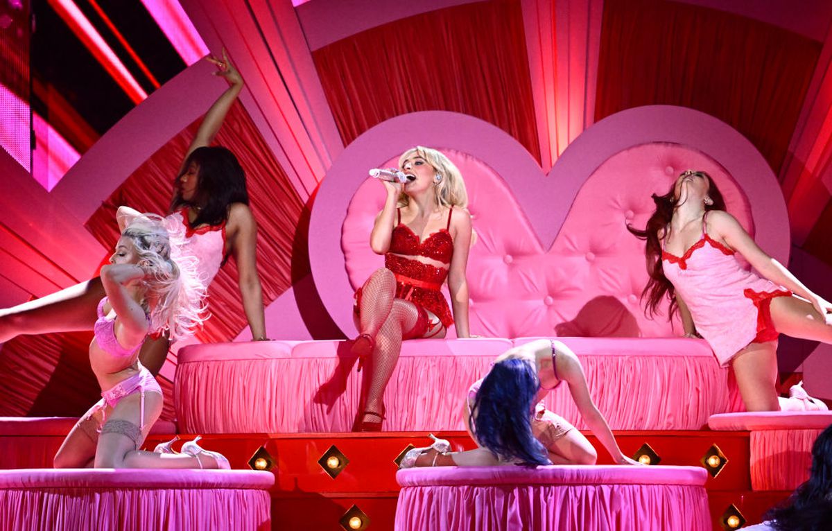 Celebra O2 Arena din Londra a găzduit cel mai încins concert al primăverii » Fanii au rămas mască!