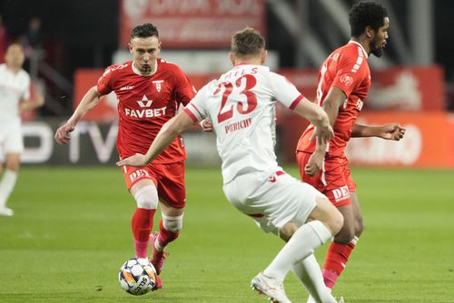 UTA - Dinamo / foto: sportpictures.eu