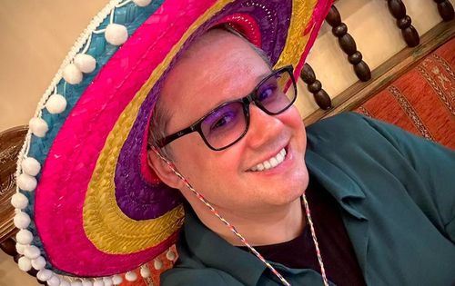 Fuego, artist de muzică populară