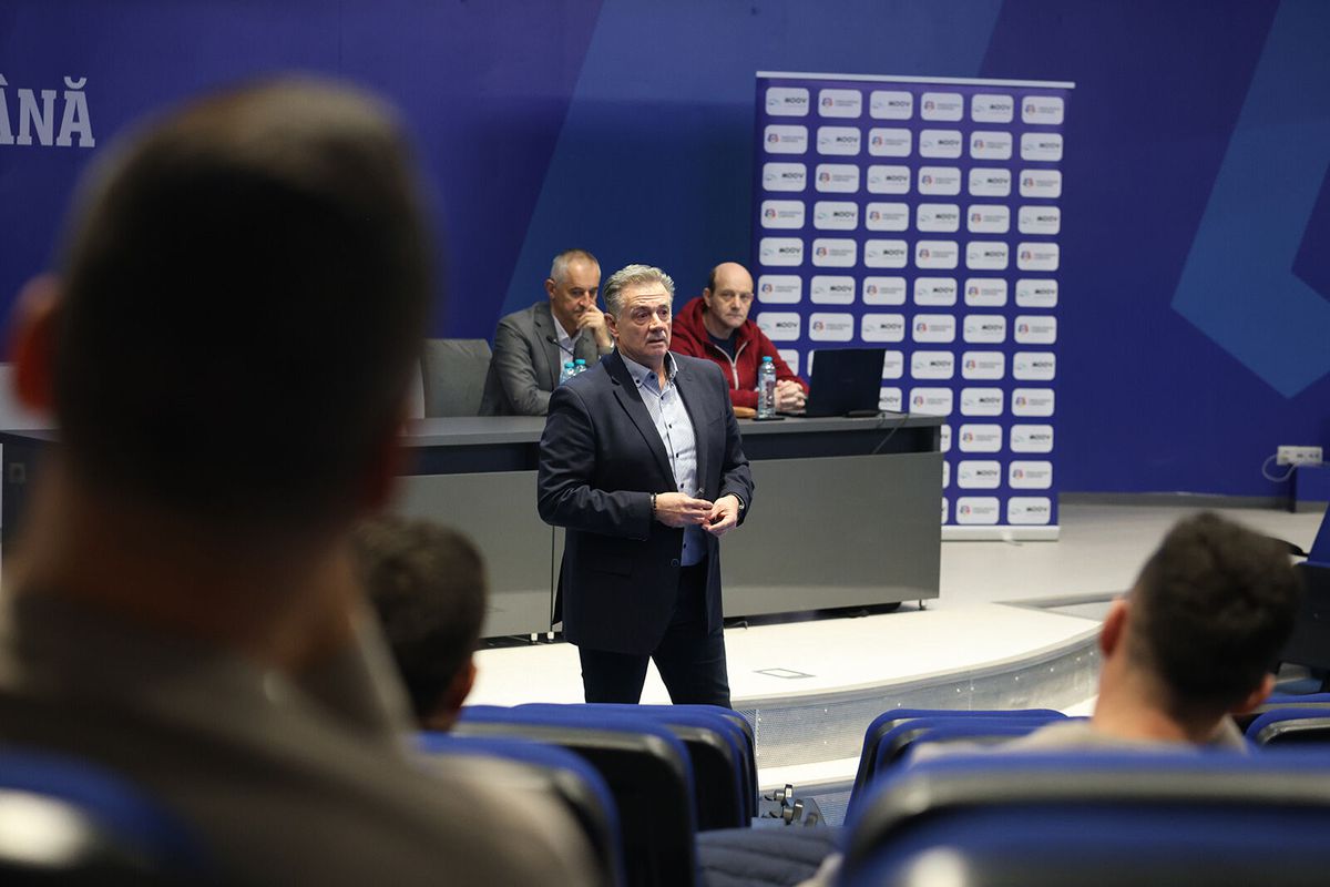 Întâlnirea dintre Kyros Vassaras și reprezentanții cluburilor din Superliga