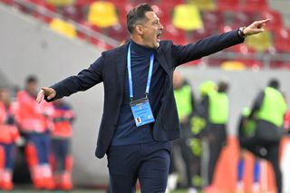 Încă o schimbare! Rădoi debutează la FCSB în aceeași zi cu Rapid - Dinamo: nebunie în Superliga » Program pentru națională în etapa #2