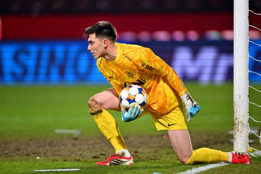 Pe cine convoacă Mircea Lucescu de la marea revelație CFR Cluj: neașteptat!