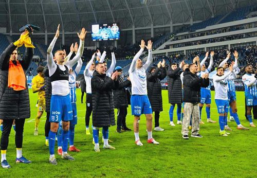 Universitatea Craiova debutează în play-off vineri, pe teren propriu, cu FC Argeș // foto: Facebook UCV