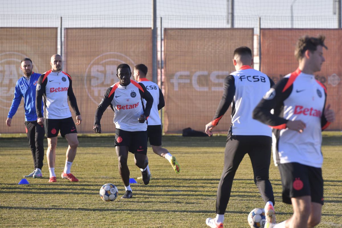 Mirel Rădoi a susținut primul antrenament la FCSB // foto: Cristi Preda (GSP.ro)