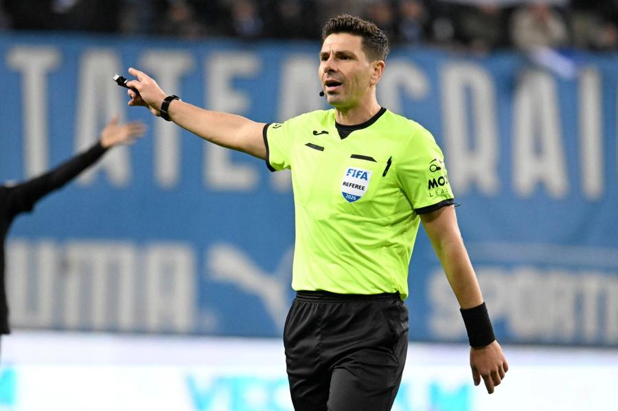 FRF a ales arbitrul finalei Cupei României dintre Craiova și U Cluj » „Inamicul” lui Sorin Cârțu, delegat la meciul cu trofeul pe masă