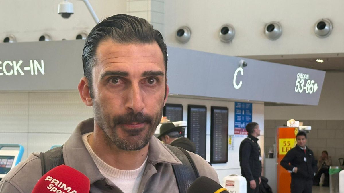 Elias Charalambous, cu lacrimi în ochi pe aeroport, la plecarea din România