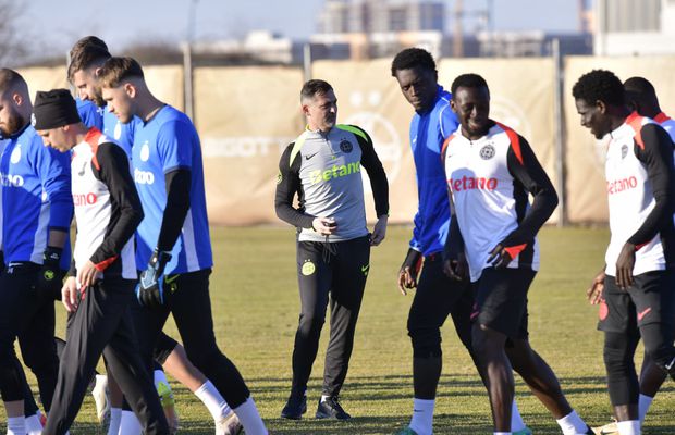 Scene din vestiarul lui FCSB! Cum l-au primit jucătorii pe Rădoi: „Mie mi-a fost ciudat”