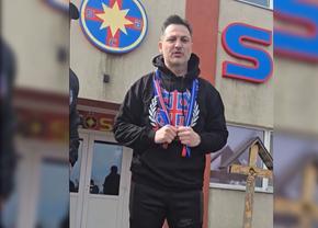 Mirel Rădoi, așteptat de galerie la poarta bazei FCSB! Mesaj cu fularul la gât: „Asta e cel mai important”