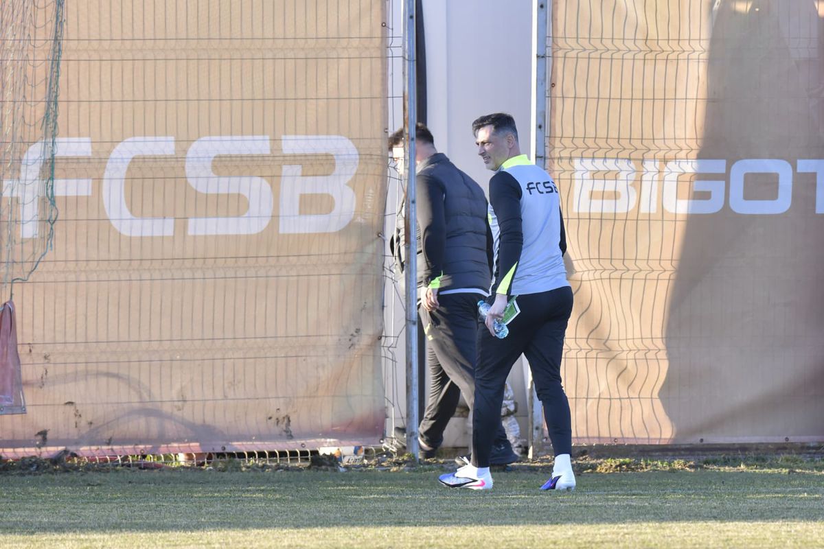 Prima lovitură pentru Rădoi! „S-a rupt” la antrenamentul cu Mirel și lipsește 4 săptămâni de la FCSB