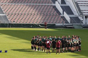 Vor să speculeze campania electorală pentru a înlocui legendarul stadion cu o arenă modernă: „Viitorul primar ne va avea pe urmele lui!”