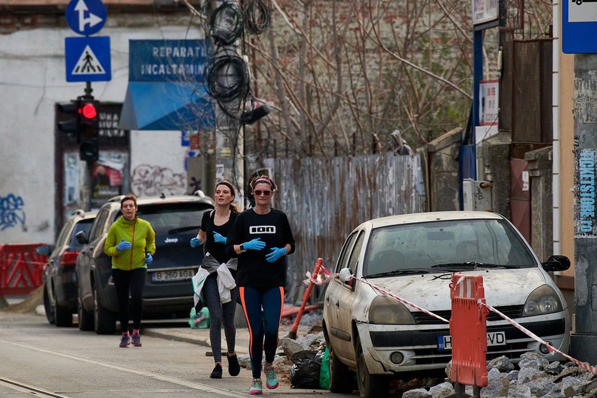 Coronavirus: 38 de întrebări și răspunsuri oficiale în perioada Paștelui. De la slujba de Înviere până la ce vizite sunt permise