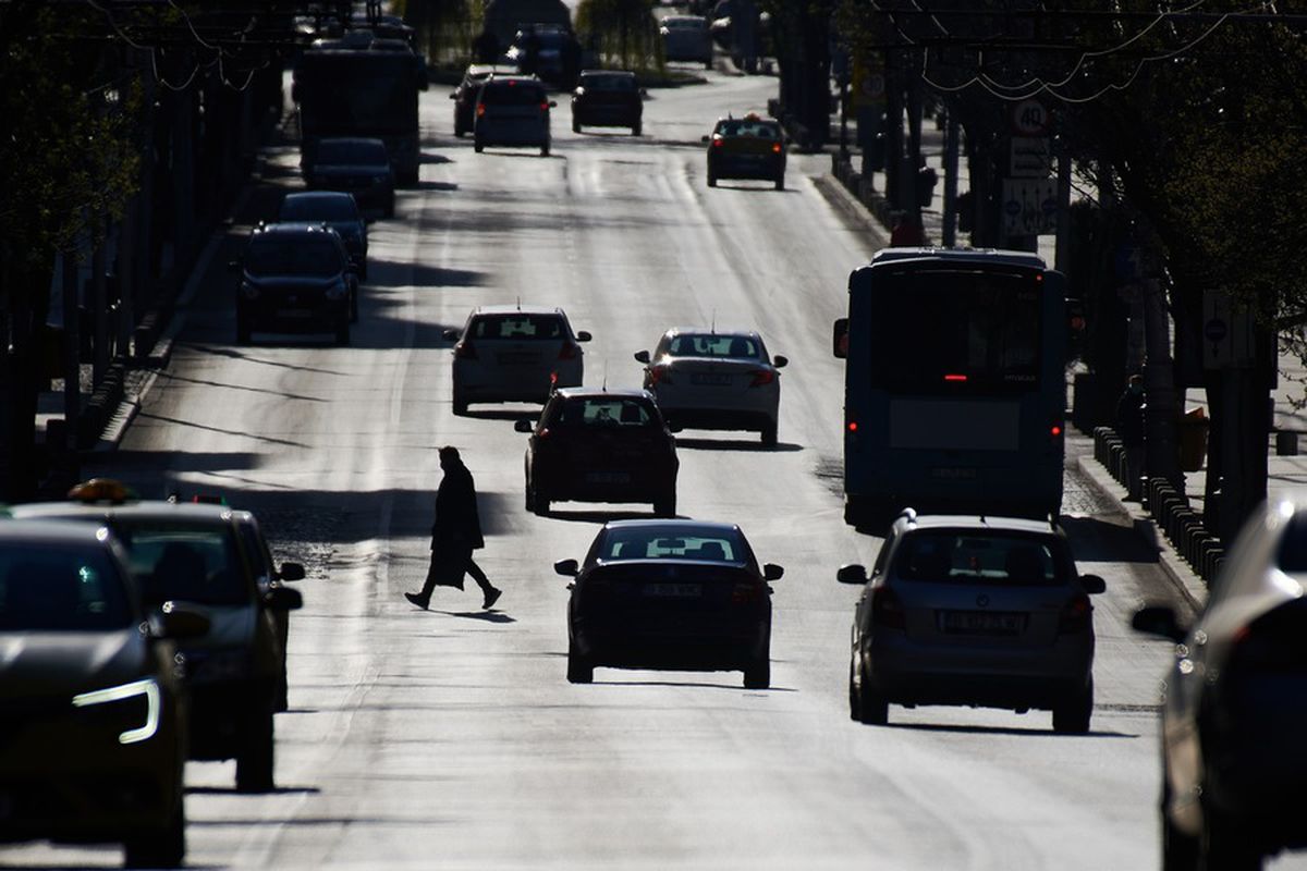 E vânătoare de amenzi? Ludovic Orban l-a sunat personal pe agentul care a făcut dezvăluirile din secție: „Așa vă pune, mă băieți?”