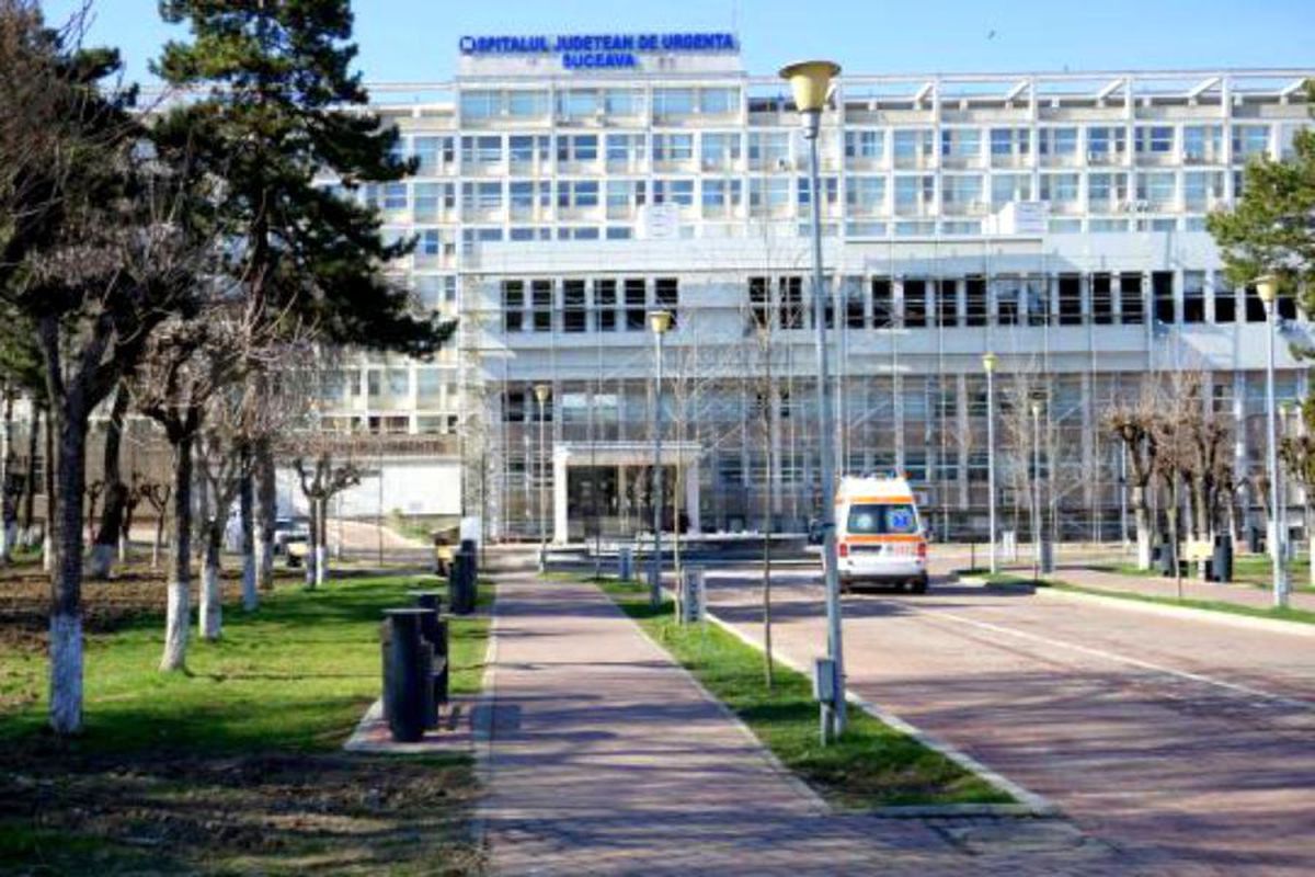 COVID-19. FOTO Cum arată mâinile unui cadru medical din Suceava, după o tură de 12 ore: „E infernal”