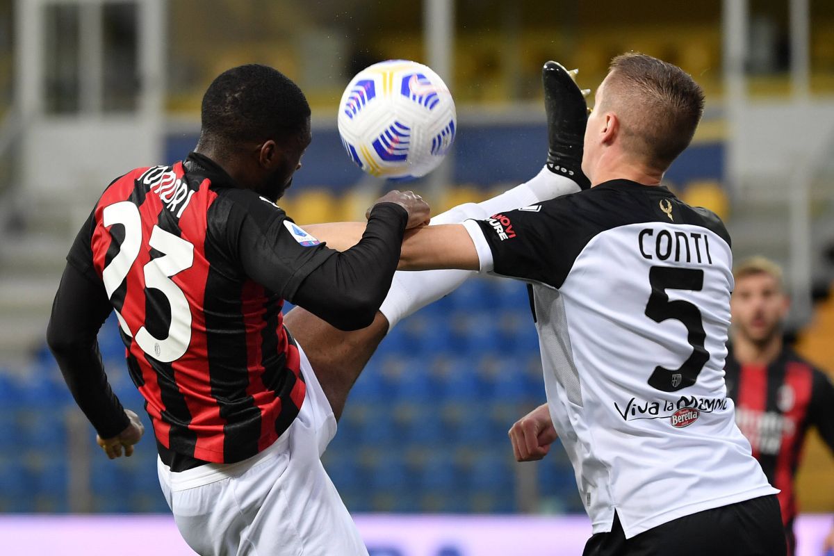 Nota primită de Dennis Man în Parma - Milan: „I-a creat probleme serioase lui Theo Hernandez”