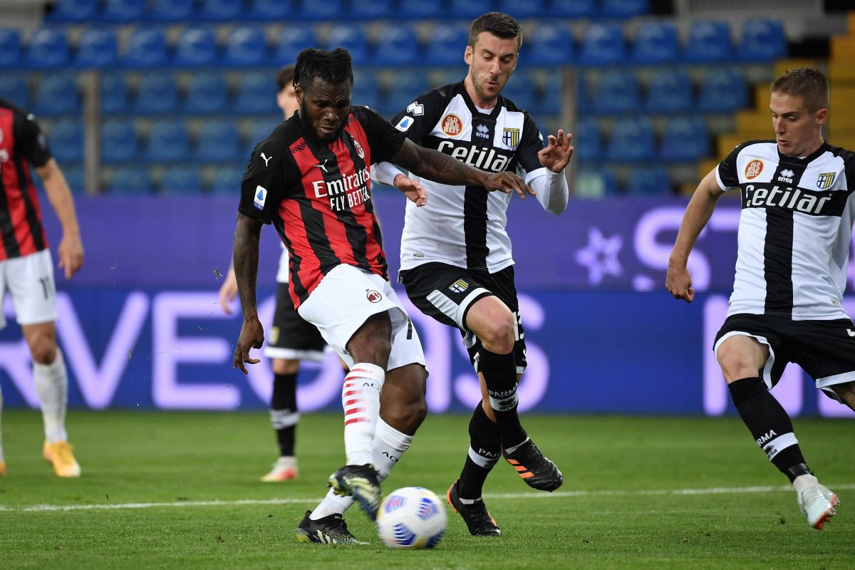 Nota primită de Dennis Man în Parma - Milan: „I-a creat probleme serioase lui Theo Hernandez”