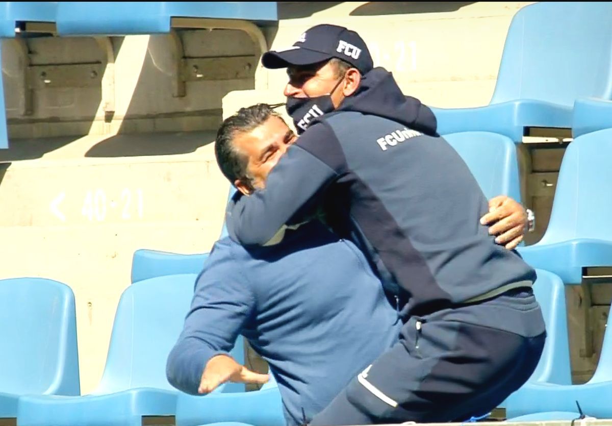 Trică și Bornescu, bucurie în Craiova - ASU Poli / FOTO: Captură @TV Telekom Sport