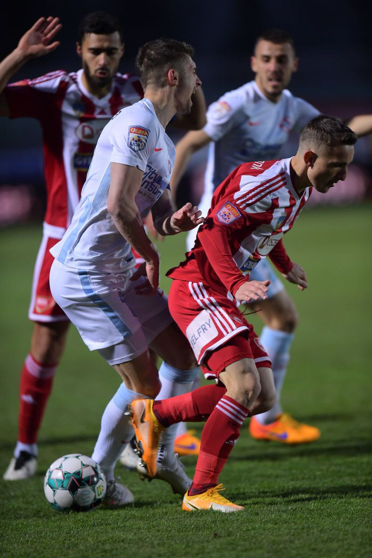 L-au ratat pe Vukusic și se bucură că atacantul a ales FCSB: „Nu s-a adaptat la ei, nu era bun nici pentru noi”