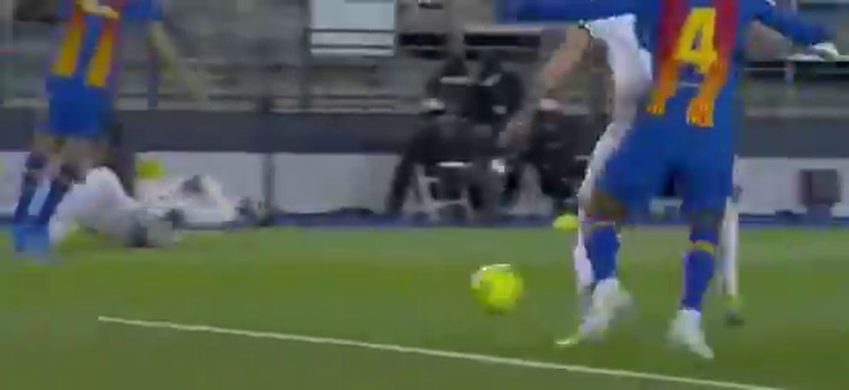 FOTO REAL MADRID - BARCELONA 10.04.2021