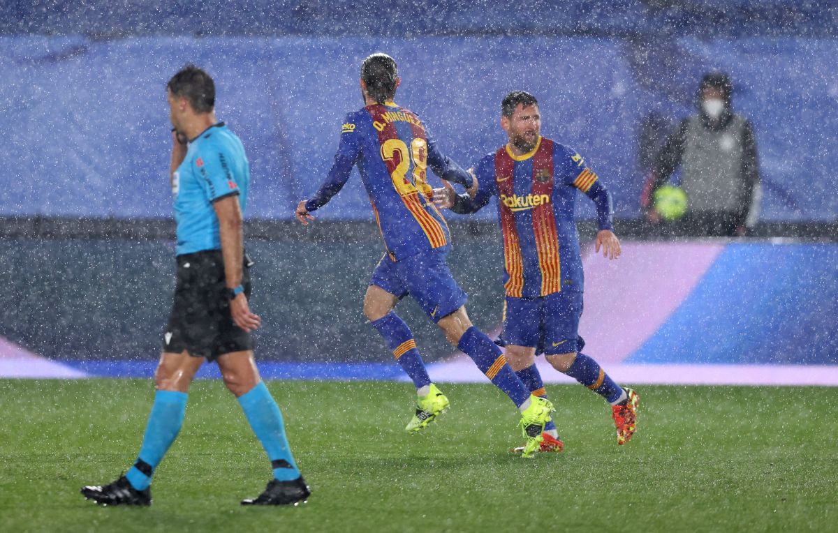 Messi s-a enervat pe arbitru în meciul cu Real Madrid! Ce i-a reproșat starul Barcelonei